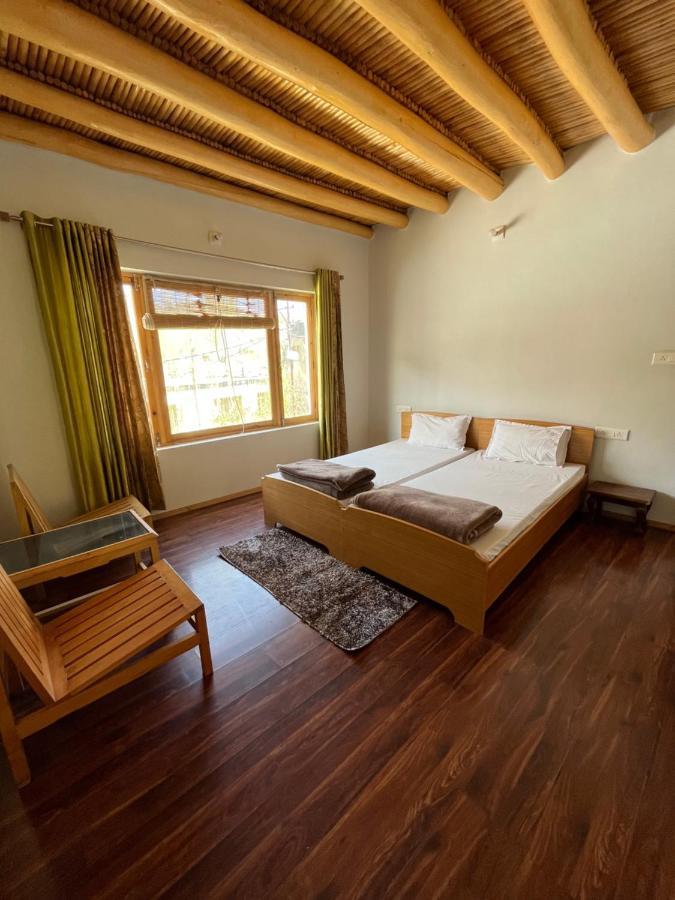 Hotel Chakzot Garden House Leh Esterno foto